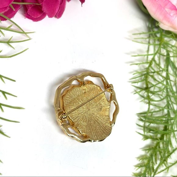 VINTAGE⚜️PETUNIA Flower Pink Enameled Brooch - Picture 7 of 8